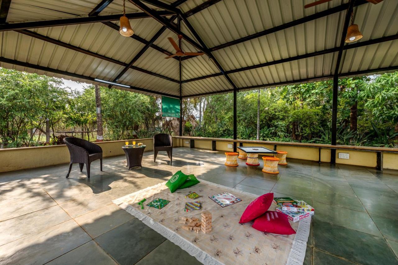 Saffronstays Lakeview Nivara - Farm Stay Villa With Private Pool Near 浦那 外观 照片