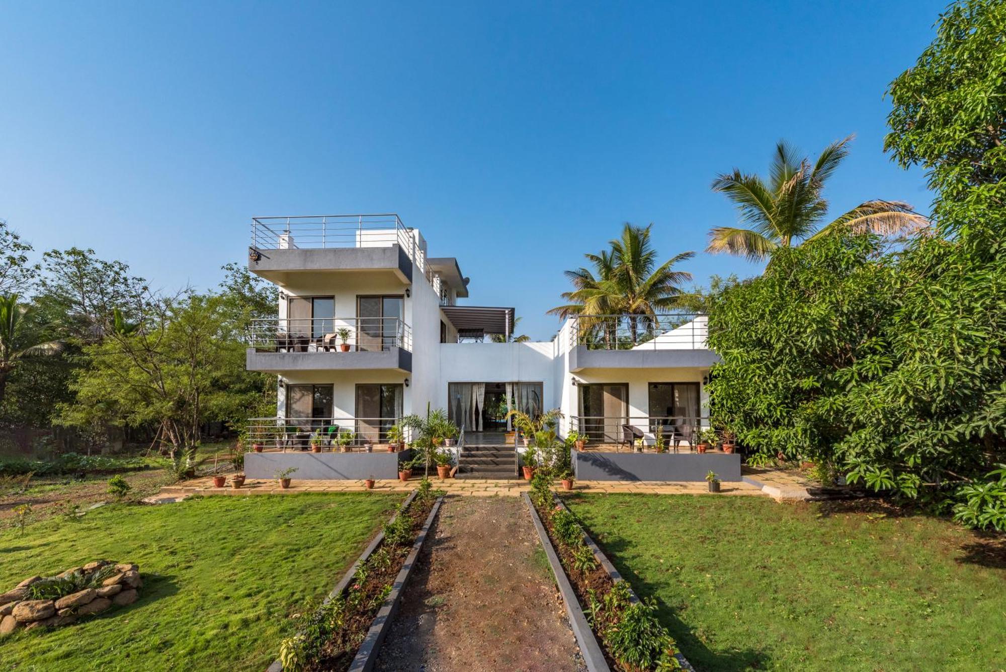 Saffronstays Lakeview Nivara - Farm Stay Villa With Private Pool Near 浦那 外观 照片